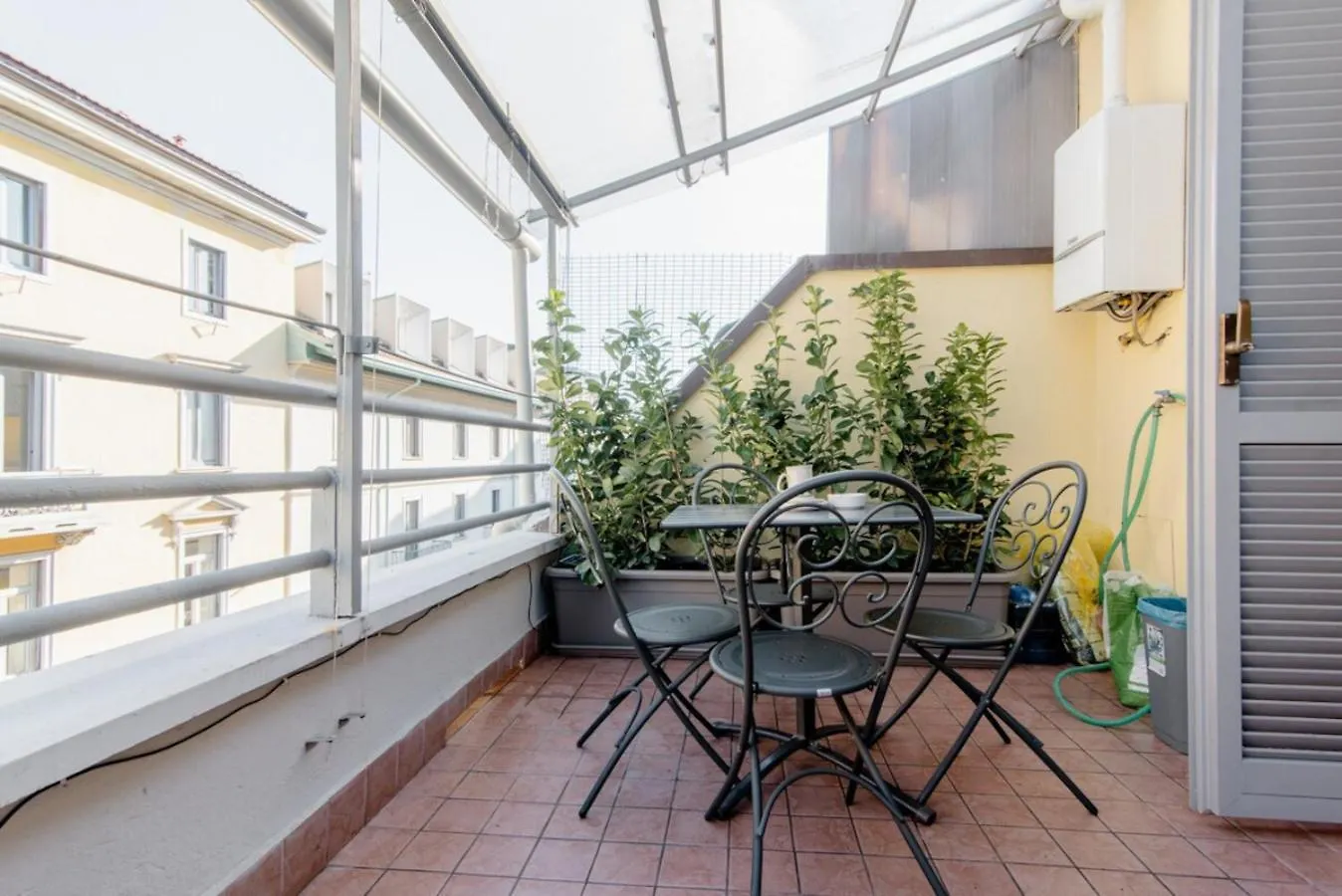 Stayeasy Moscova Terrace - Near Brera & Garibaldi Milan